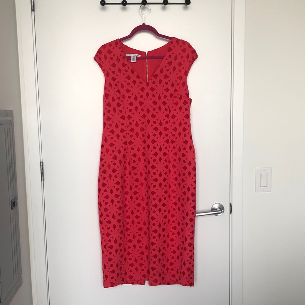 Maggy London Sleeveless Dress